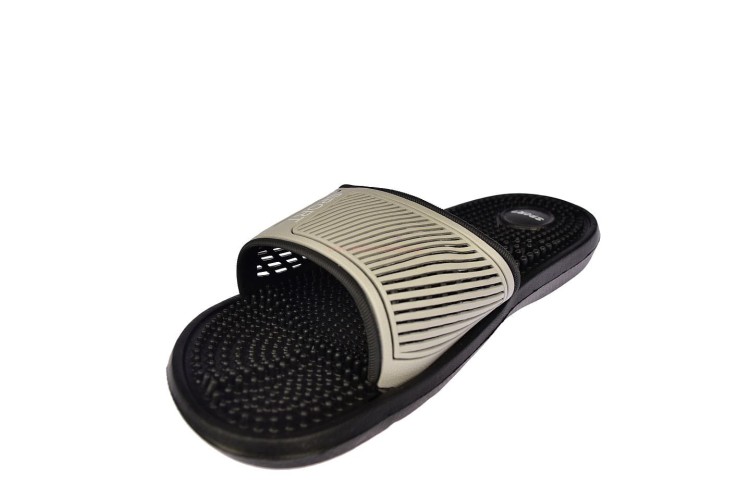 widok z przodu pod palcami w fakirkach męskich