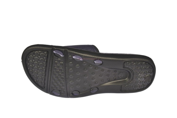 Lekka podeszwa klapków męskich z kolcami