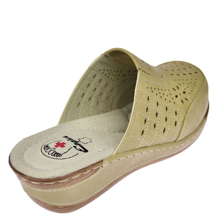 Klapki dla personelu medycznego