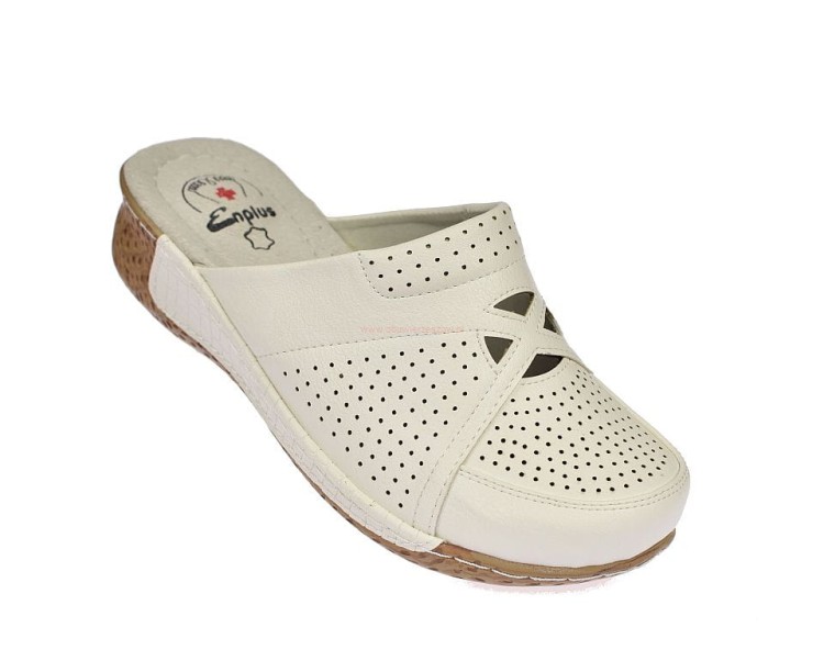Klapki medyczne damskie białe Enplus koturn R1901-2.jpg