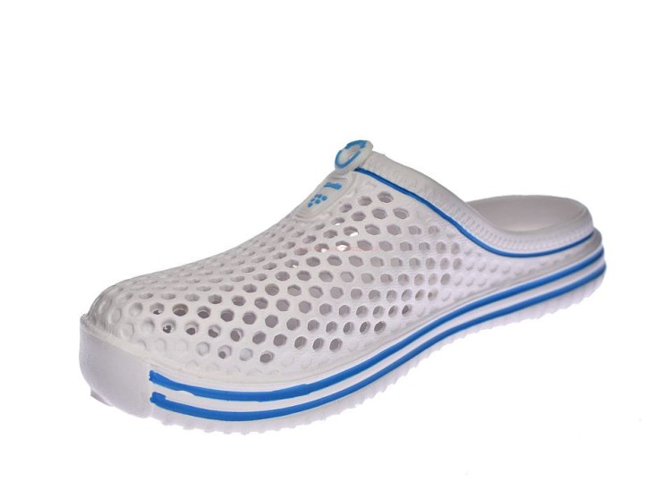 Lekkie i higieniczne klapki EVA – damski model w kolorze białym