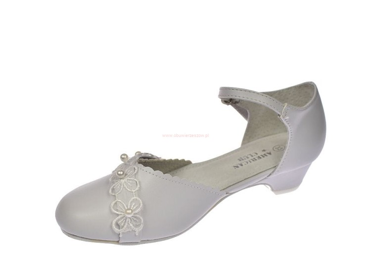 Eleganckie buty komunijne dla dziewczynki American Club Kom 42/20 z paskiem i obcasem 3 cm