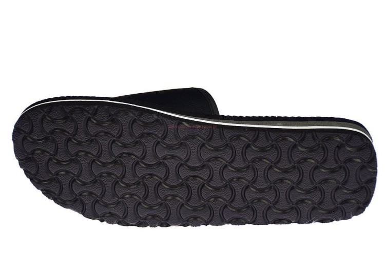 Klapki Kubota czarne z profilowaną piankową podeszwą