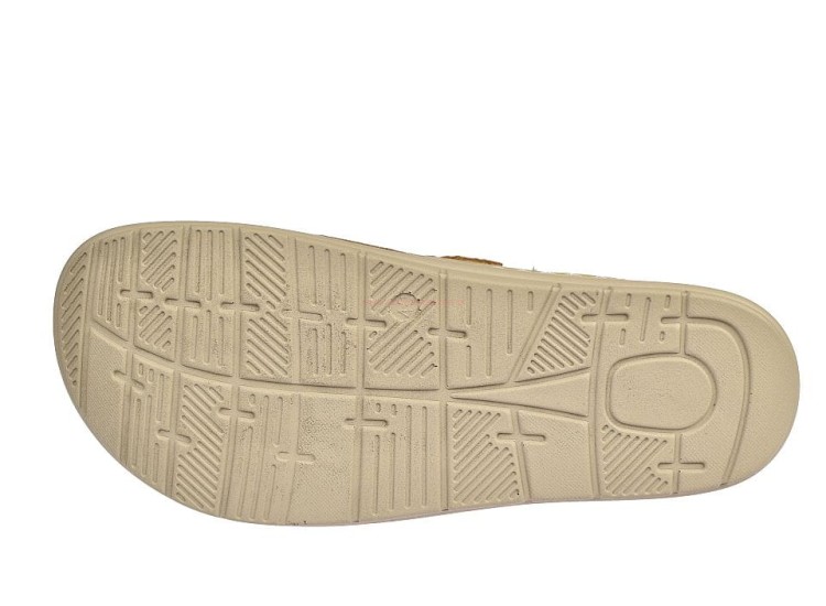 Antypoślizgowa podeszwa klapek damskich Skotnicki KL-3-4031 – widok od spodu.jpg