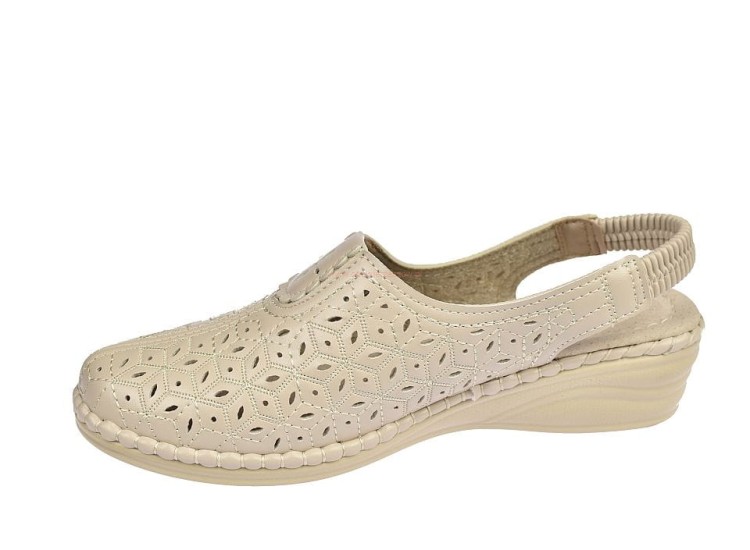 Sandały ażurowe damskie na koturnie rozciągliwe