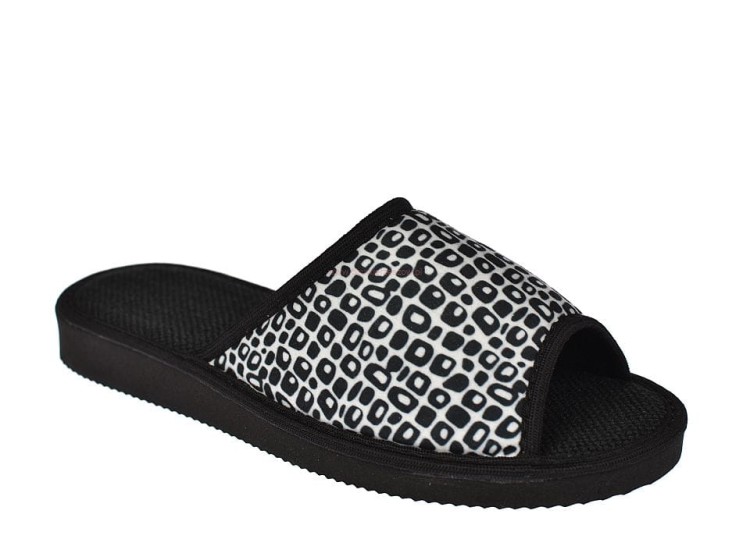 Komfort na co dzień – stylowe kapcie Pami z naturalnego weluru