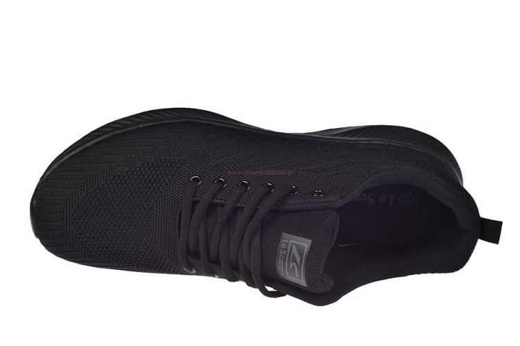 Buty męskie sportowe A8248 – widok z góry na przewiewną siatkową cholewkę