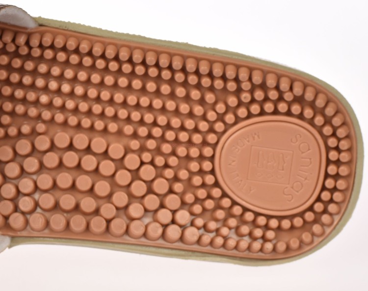 wkładka z kolcami masującymi w damskich fakirkach