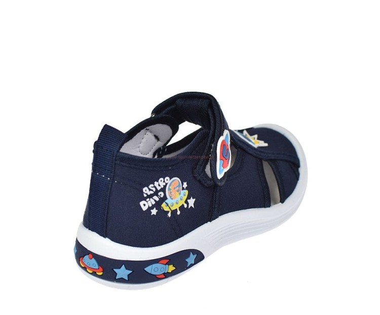 Trampki przedszkolne na rzepy sandałki