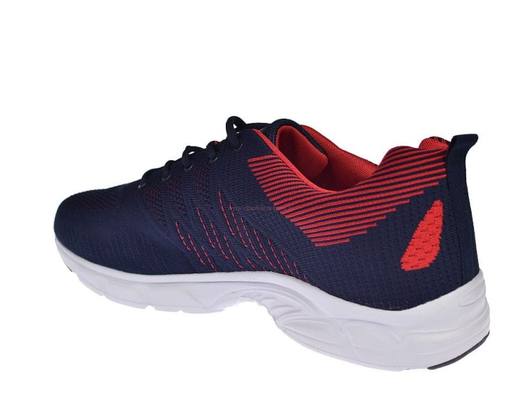 Duże buty sportowe SA005 Castro – widok z tyłu