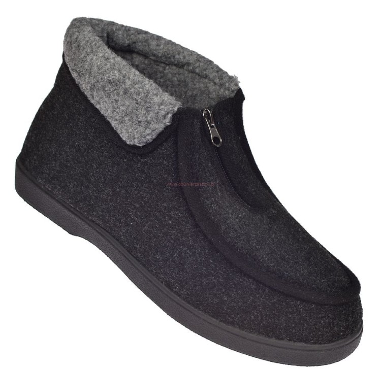 Kapcie męskie W080-2 czarne z odwijanym futerkiem – widok z przodu