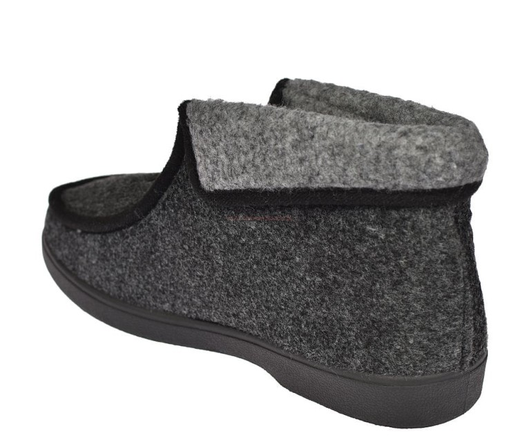 Szare kapcie męskie W080-2 – filcowe bambosze z odwijanym futerkiem na cholewce
