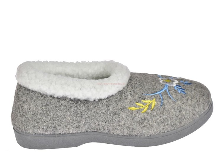 Kapcie damskie B040 jasno szare – wnętrze z miękkim białym futerkiem odwijanym