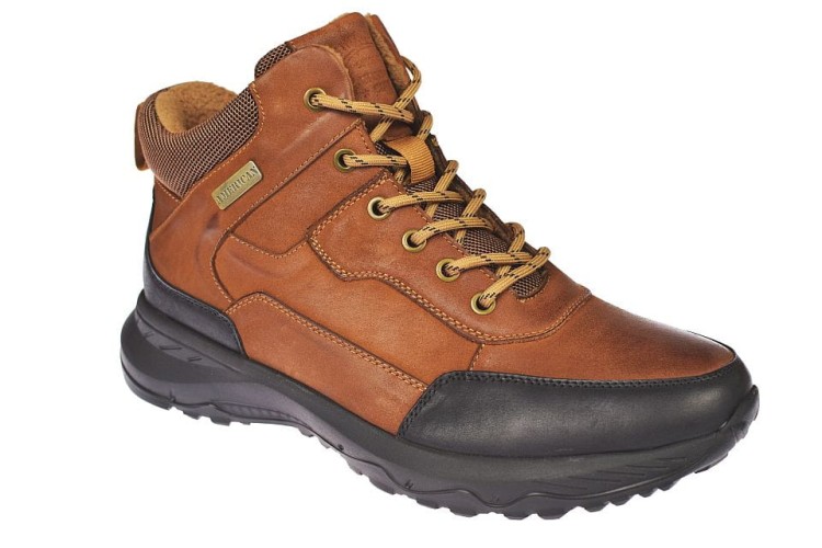 Brązowe trapery męskie CY 164 – detal skóry