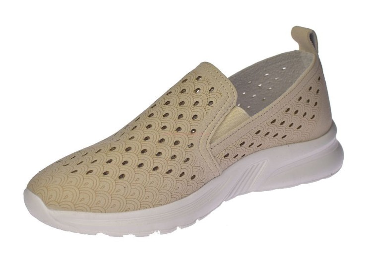 Beżowe buty damskie Skotnicki slip on z ażurową cholewką