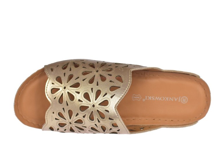 Letnie klapki damskie skórzane z wyprofilowaną wkładką