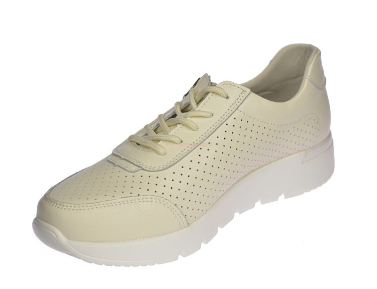 Modne beżowe półbuty sportowe damskie wiosna lato