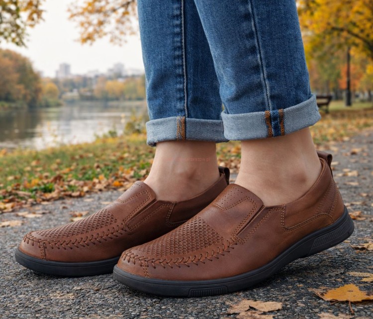 Półbuty skórzane wsuwane męskie mokasyny z gumami