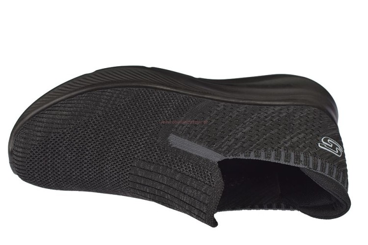 detale cholewki plecionej sneakersów męskich