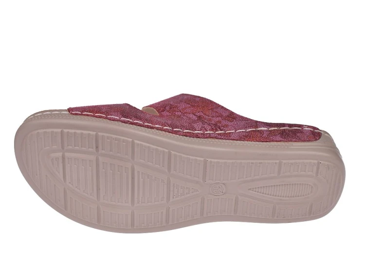 Klapki damskie komfortowe na rzepy widok lekkiej podeszwy