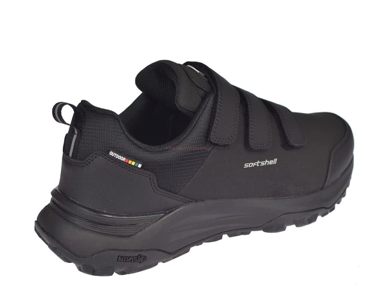 Czarne buty trekkingowe męskie z membraną softshell