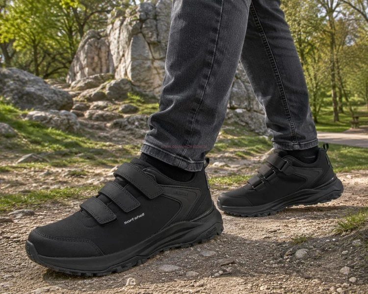 Buty sportowe męskie trekkingowe z membraną softshell na nogach