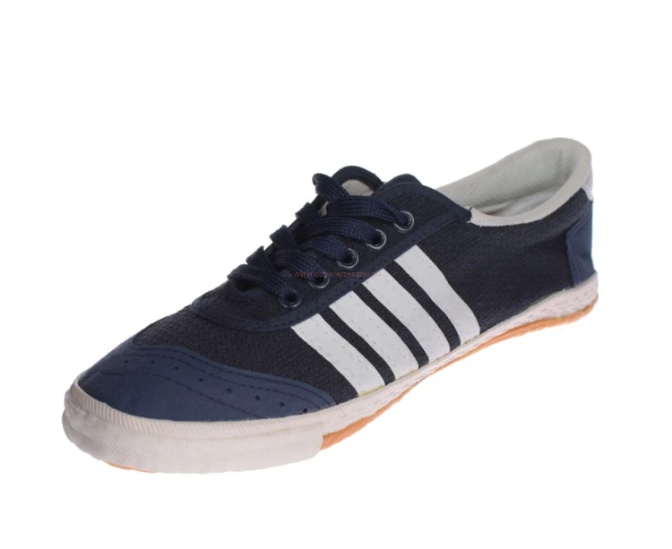 Klasyczne halówki granatowe buty na WF i sporty halowe